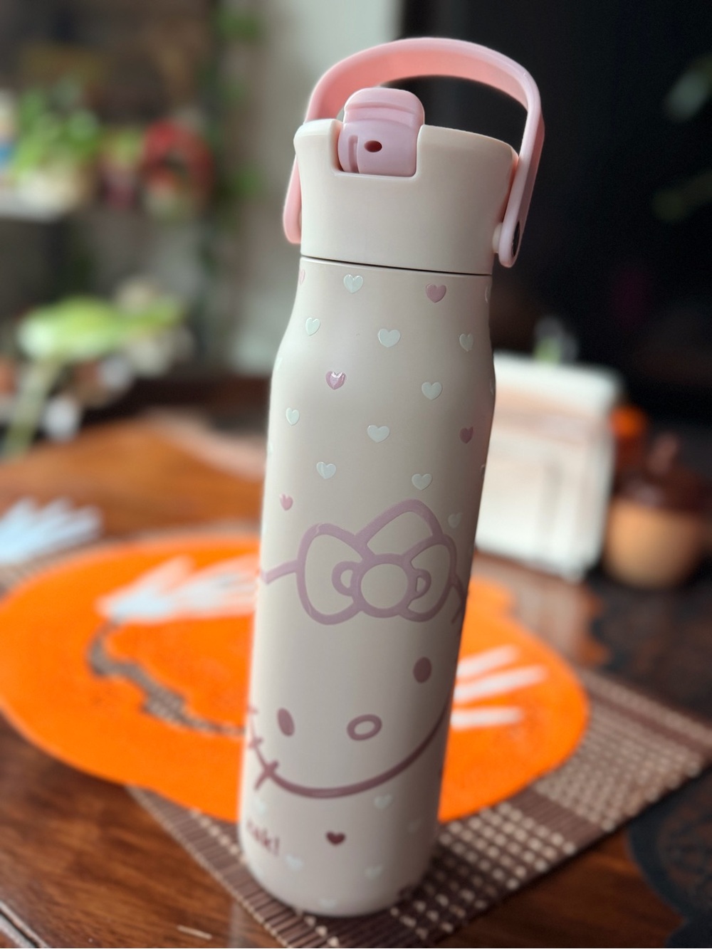 Hello Kitty Pink & Cream bottle with flip straw